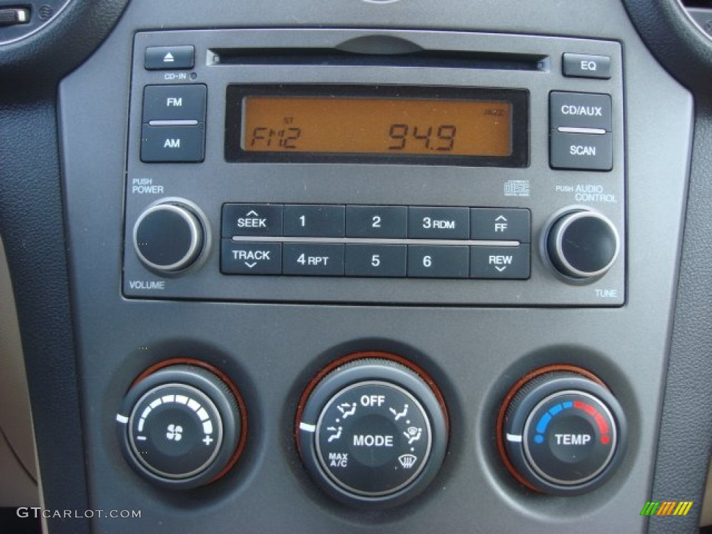 2008 Kia Rondo LX V6 Audio System Photo #68917764