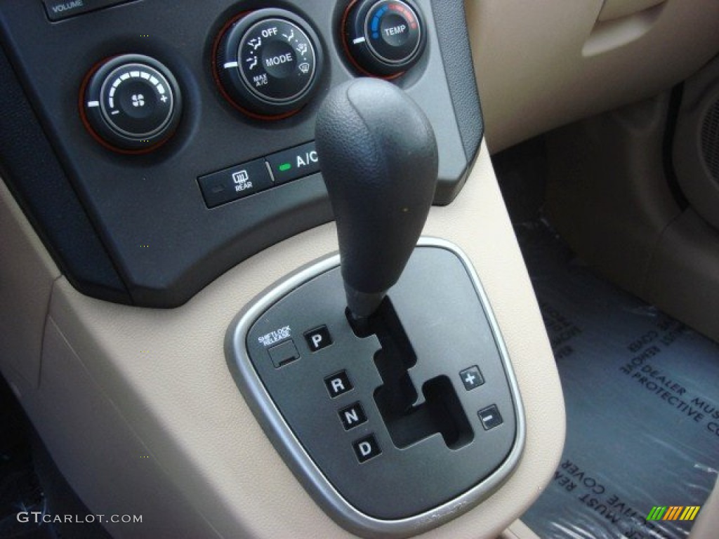 2008 Kia Rondo LX V6 Transmission Photos