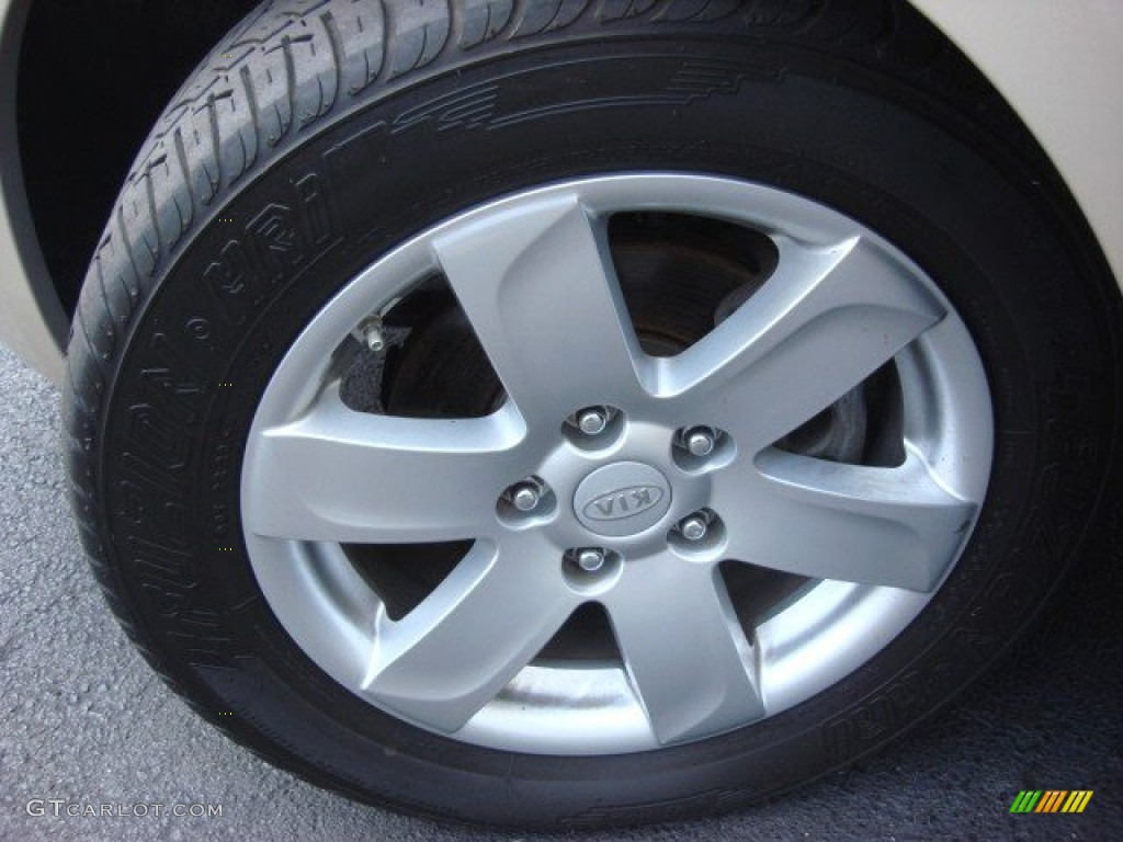 2008 Kia Rondo LX V6 Wheel Photo #68917812