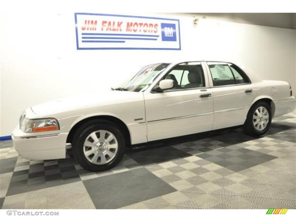 2004 Grand Marquis LS - Vibrant White / Light Flint photo #27