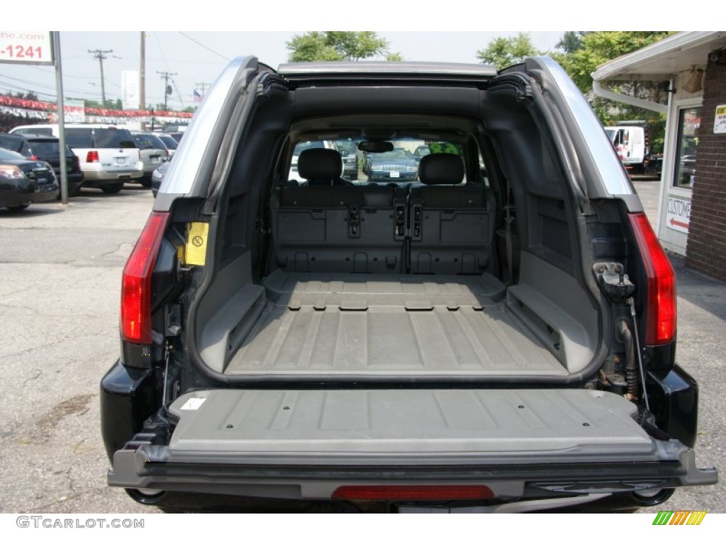 2004 GMC Envoy XUV SLT 4x4 Trunk Photo #68918796