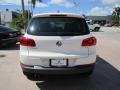 Candy White - Tiguan SE Photo No. 4