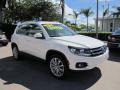 Candy White - Tiguan SE Photo No. 7