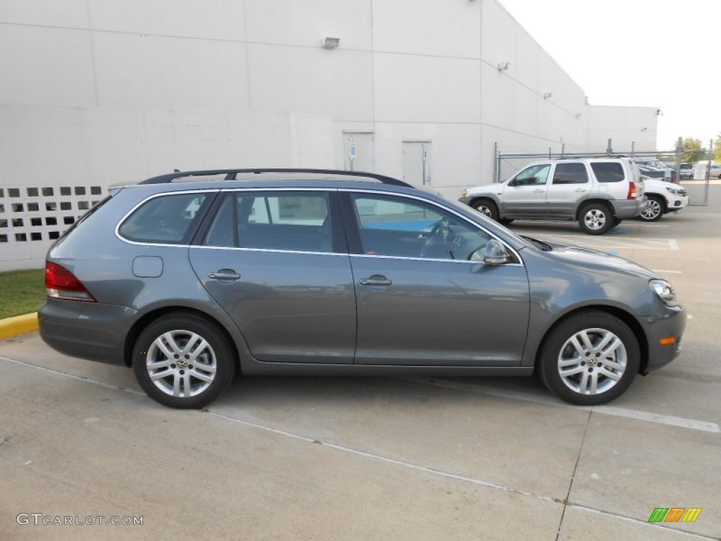Platinum Gray Metallic 2013 Volkswagen Jetta TDI SportWagen Exterior Photo #68922144