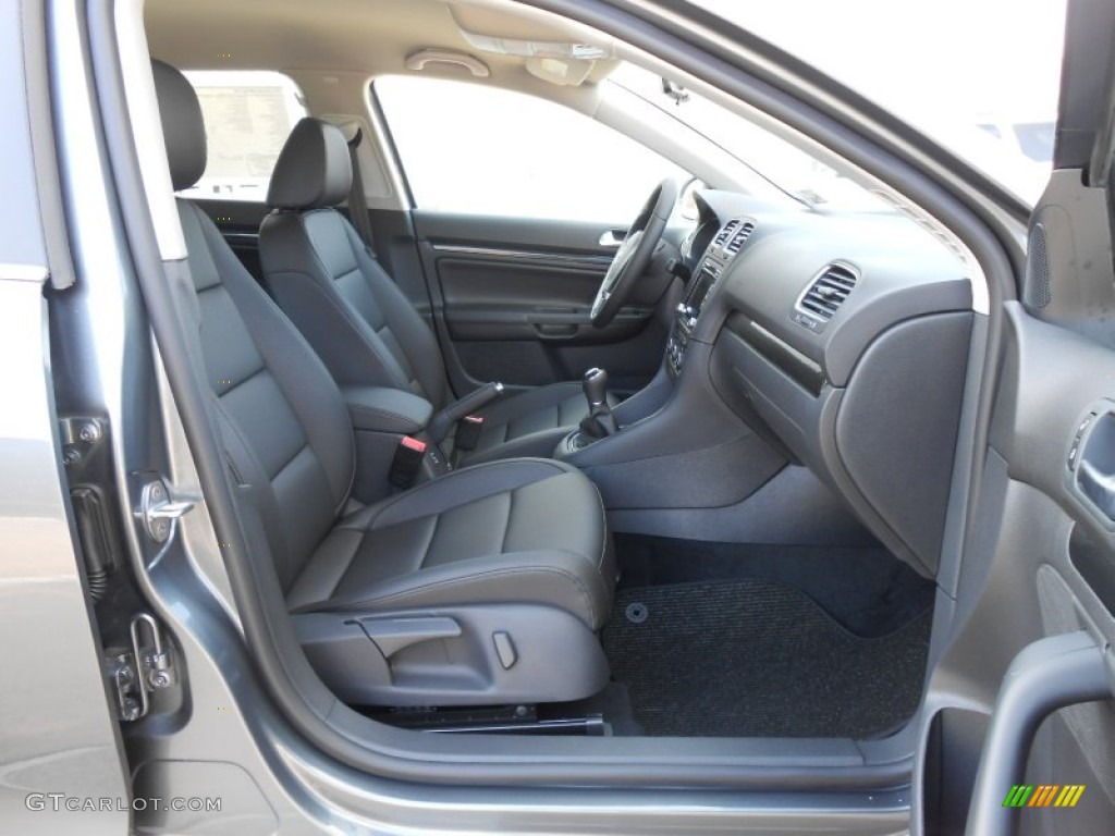 Titan Black Interior 2013 Volkswagen Jetta TDI SportWagen Photo #68922186