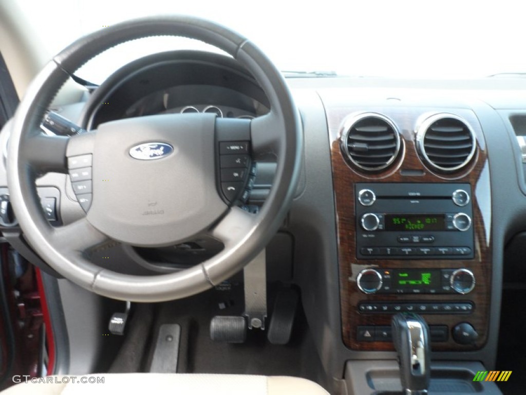 2008 Ford Taurus X Eddie Bauer Dashboard Photos