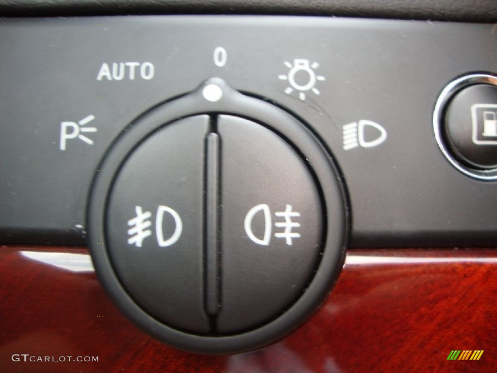 2005 Maserati Quattroporte Standard Quattroporte Model Controls Photo #68925444