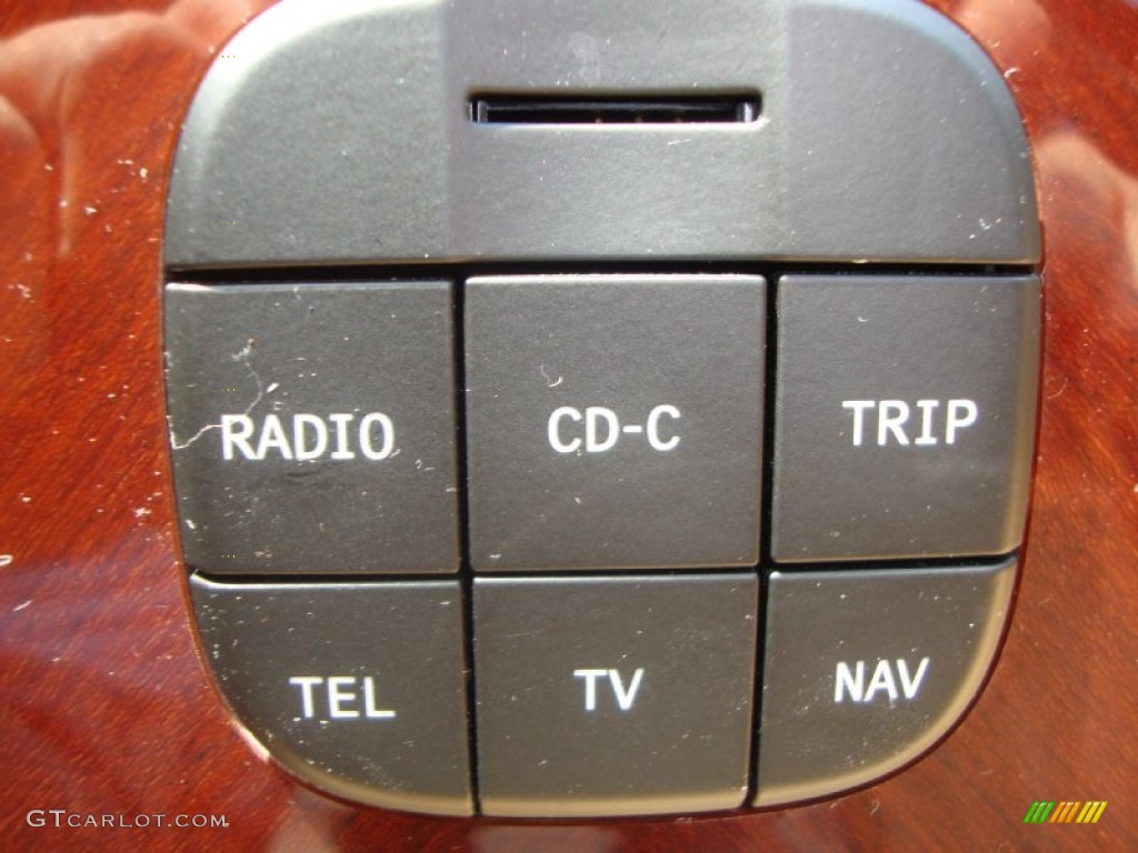 2005 Maserati Quattroporte Standard Quattroporte Model Controls Photo #68925543