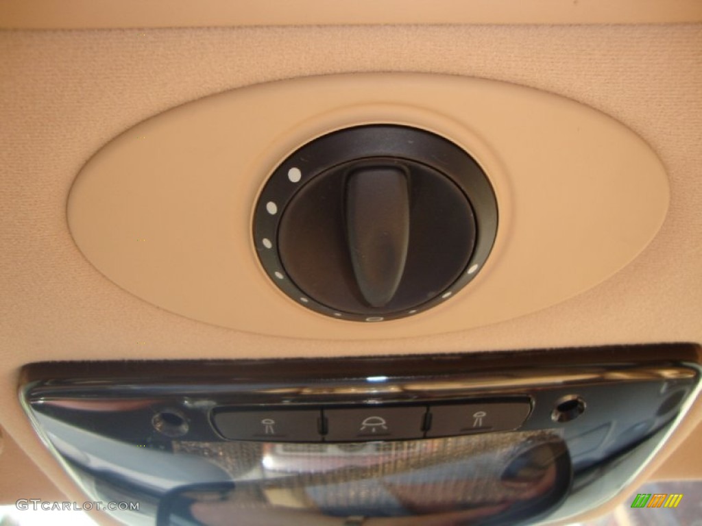 2005 Maserati Quattroporte Standard Quattroporte Model Controls Photo #68925588