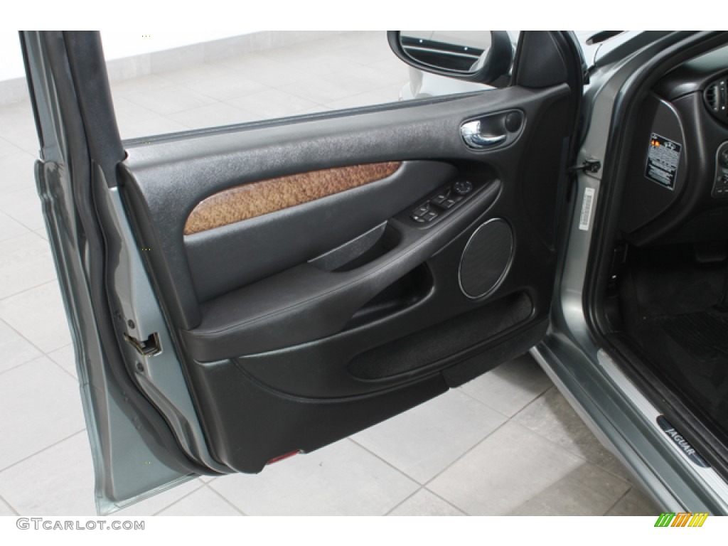 2004 Jaguar X-Type 3.0 Charcoal Door Panel Photo #68926068