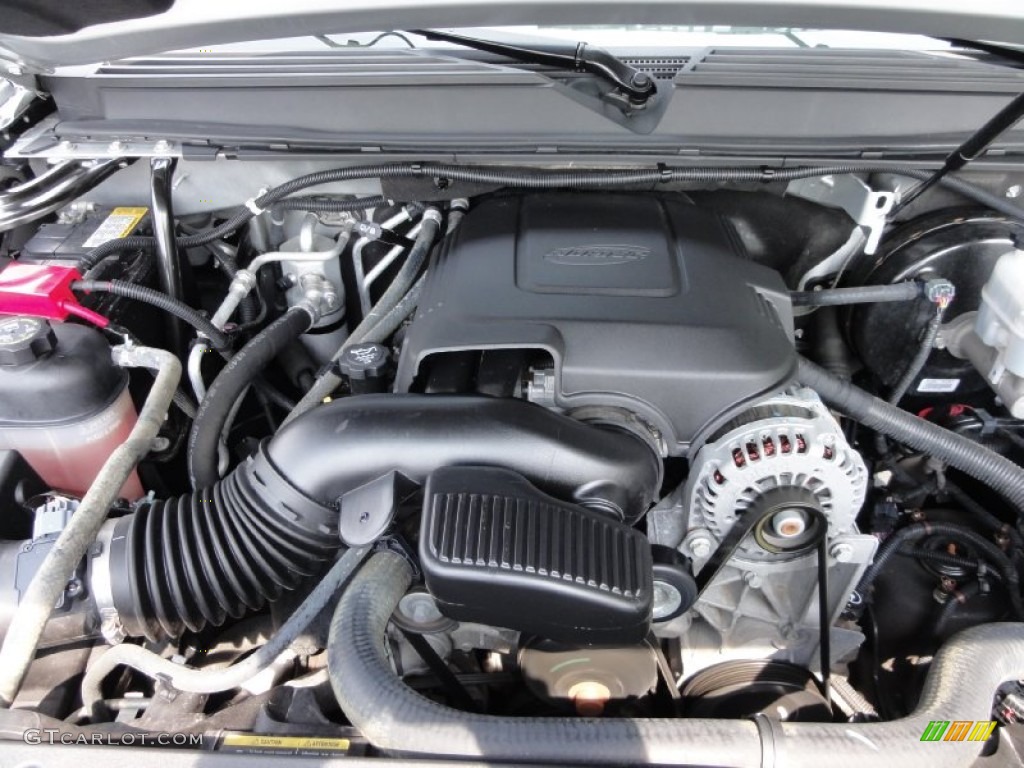 2010 Chevrolet Tahoe LS 4x4 Engine Photos