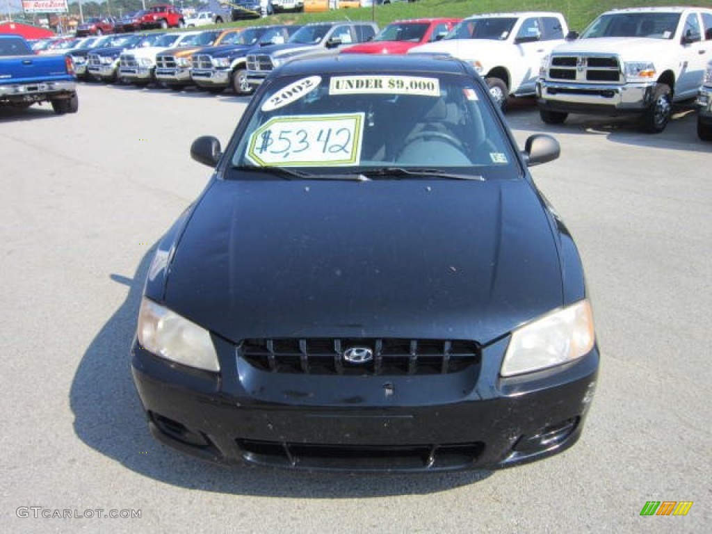 2002 Accent GL Sedan - Ebony Black / Gray photo #8