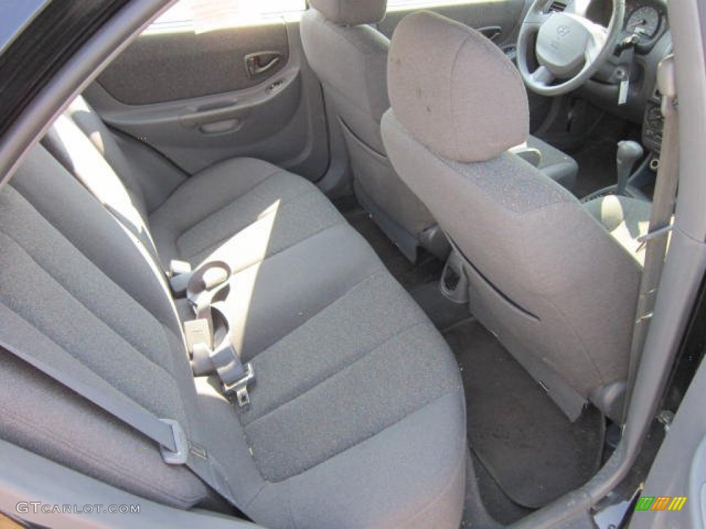 2002 Accent GL Sedan - Ebony Black / Gray photo #17