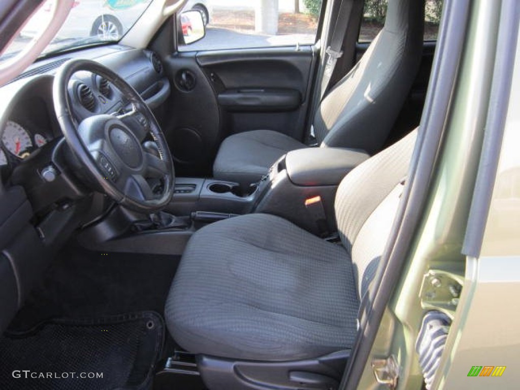 2004 Liberty Sport 4x4 - Cactus Green Pearl / Dark Slate Gray photo #16