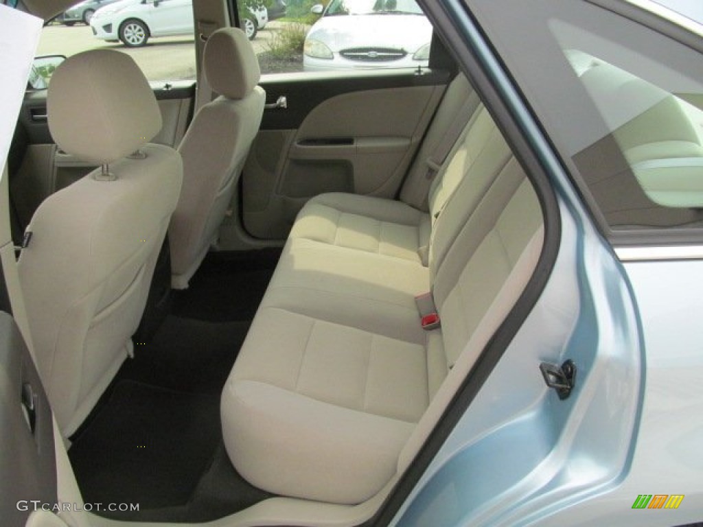 2009 Ford Taurus SE Rear Seat Photo #68931987