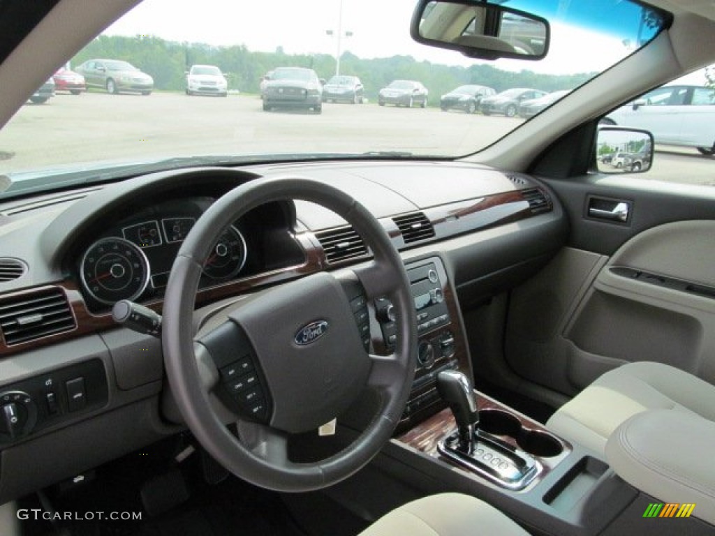 2009 Ford Taurus SE Camel Dashboard Photo #68932005
