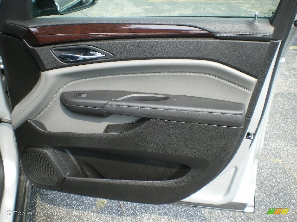 2010 Cadillac SRX V6 Ebony/Titanium Door Panel Photo #68933952