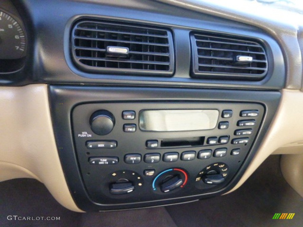 2000 Ford Taurus SE Wagon Controls Photos