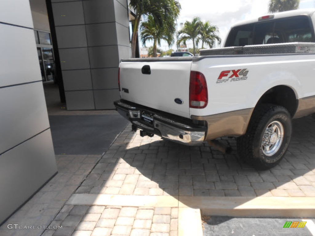 2003 F250 Super Duty Lariat Crew Cab 4x4 - Oxford White / Medium Parchment Beige photo #14