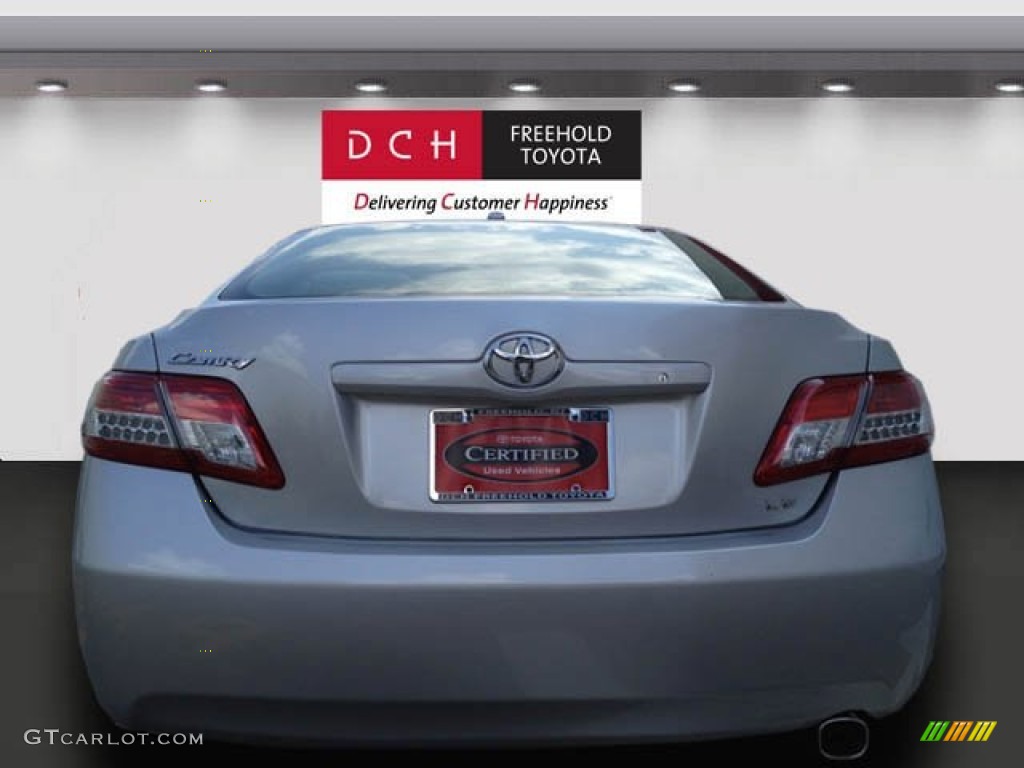 2010 Camry LE - Classic Silver Metallic / Ash Gray photo #4