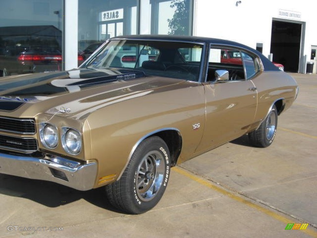 1970 Chevelle SS 454 Coupe - Champagne Gold / Black photo #3