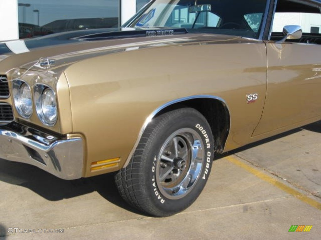 1970 Chevelle SS 454 Coupe - Champagne Gold / Black photo #10