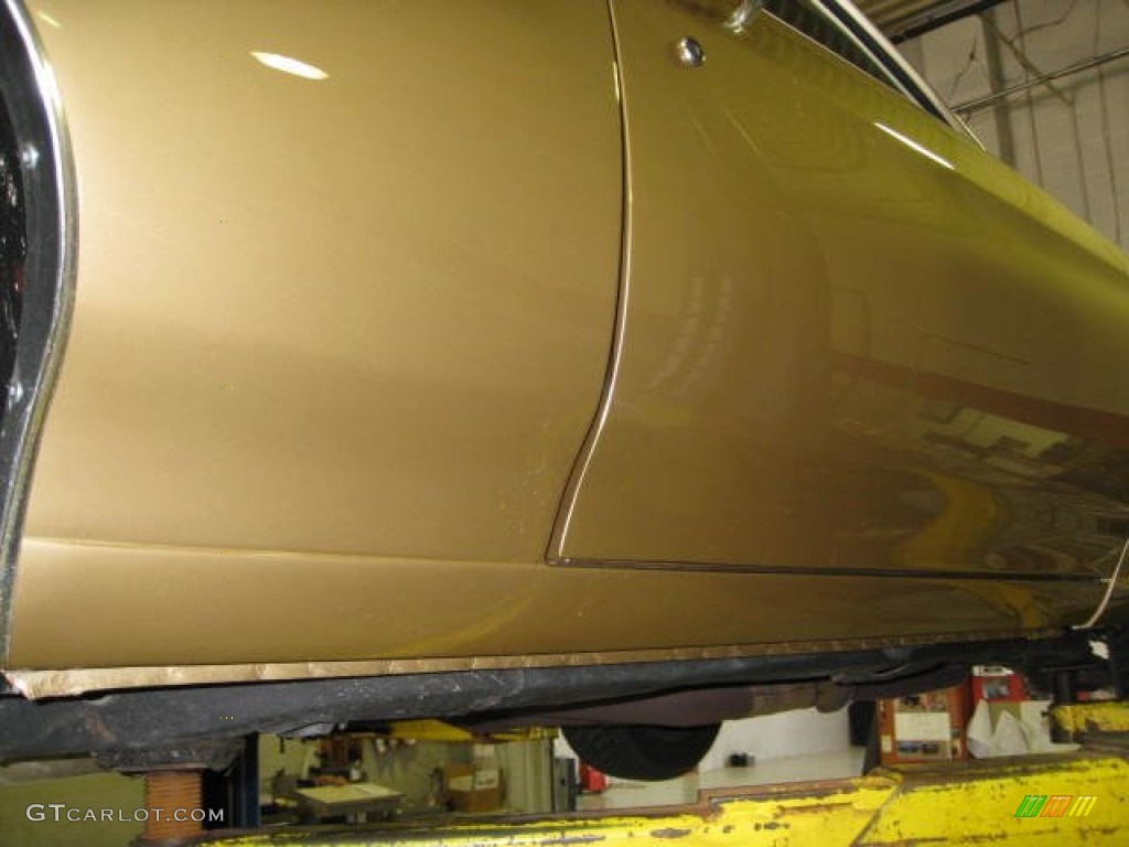 1970 Chevelle SS 454 Coupe - Champagne Gold / Black photo #46