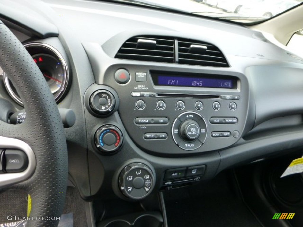 2012 Honda Fit Sport Controls Photo #68937576