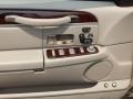 Light French Silk Metallic - Town Car Signature Limited Photo No. 13