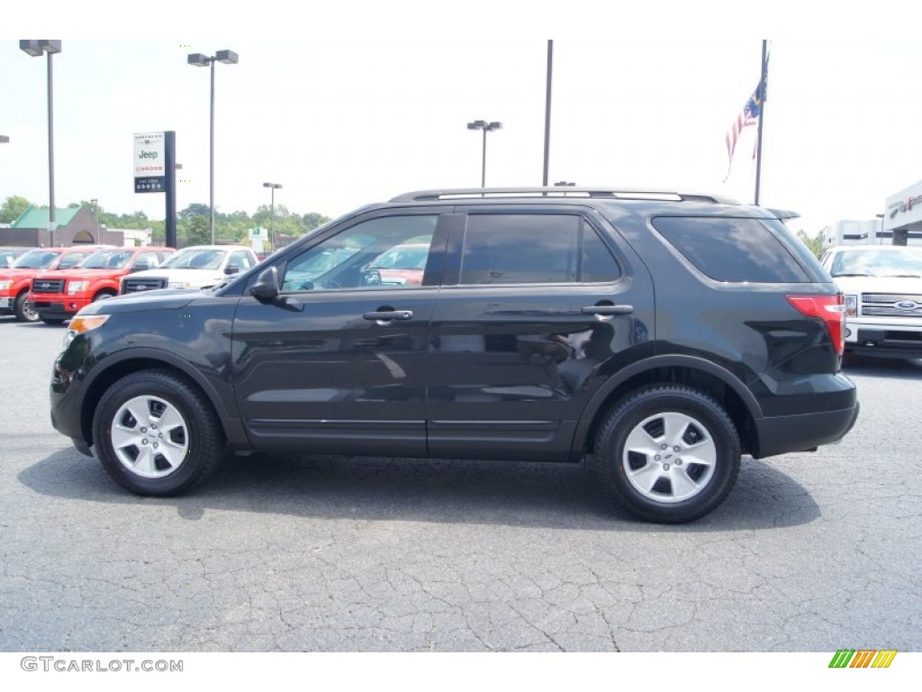 2013 Explorer FWD - Tuxedo Black Metallic / Medium Light Stone photo #5