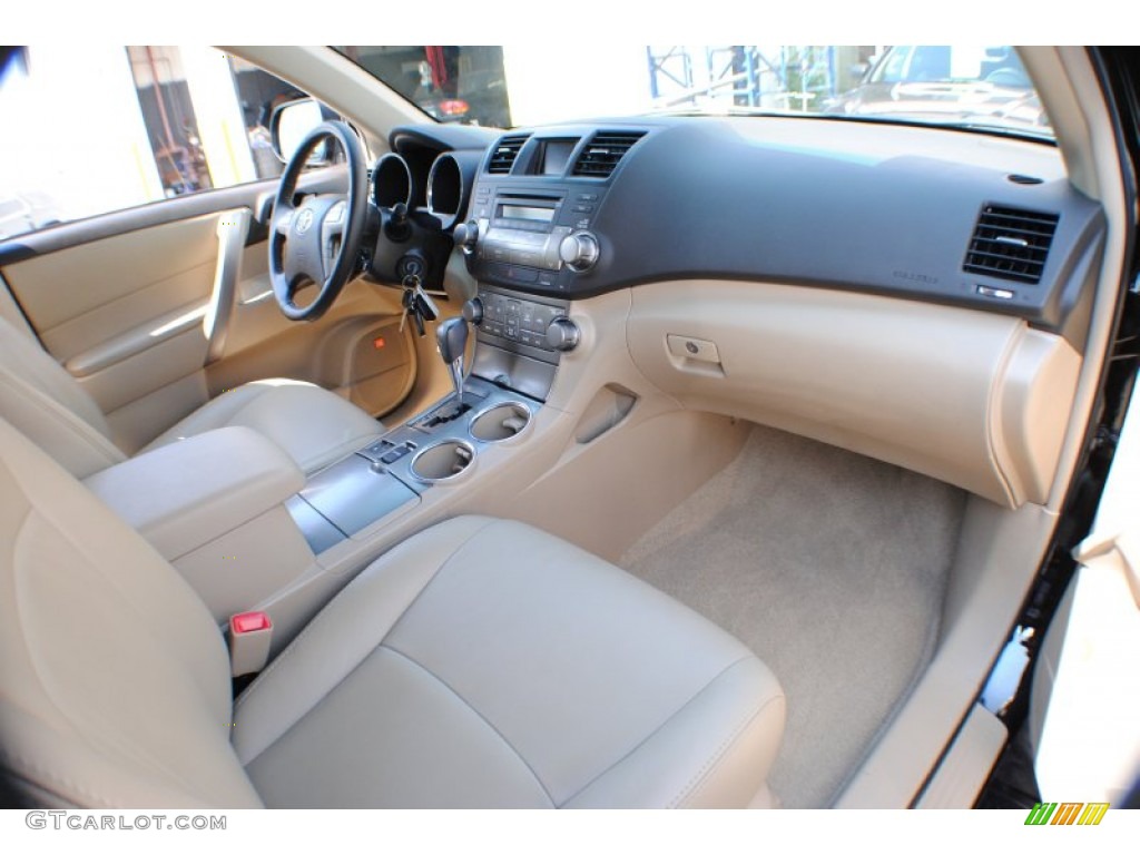 Sand Beige Interior 2010 Toyota Highlander Sport 4WD Photo #68939679