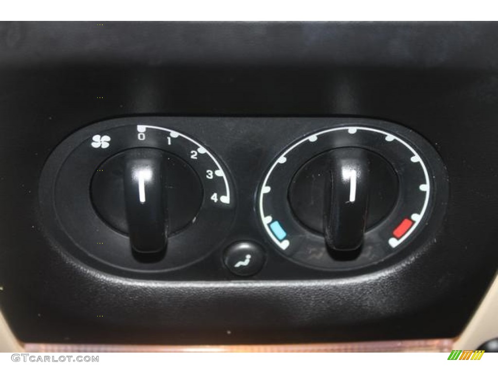 2007 Ford Explorer Eddie Bauer 4x4 Controls Photo #68940942