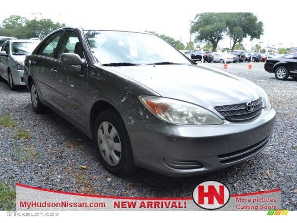 2004 Camry LE - Desert Sand Mica / Taupe photo #1