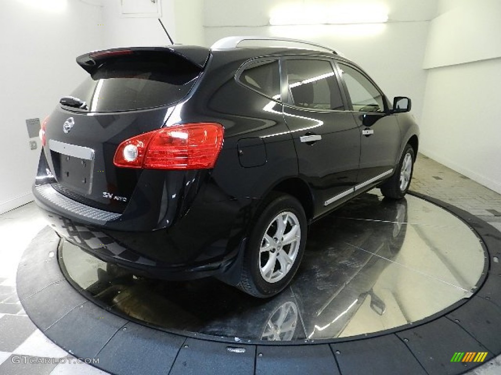 2011 Rogue SV AWD - Wicked Black / Gray photo #5