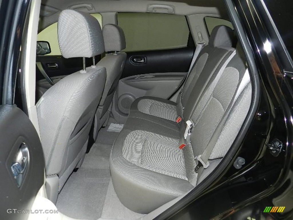 2011 Rogue SV AWD - Wicked Black / Gray photo #9