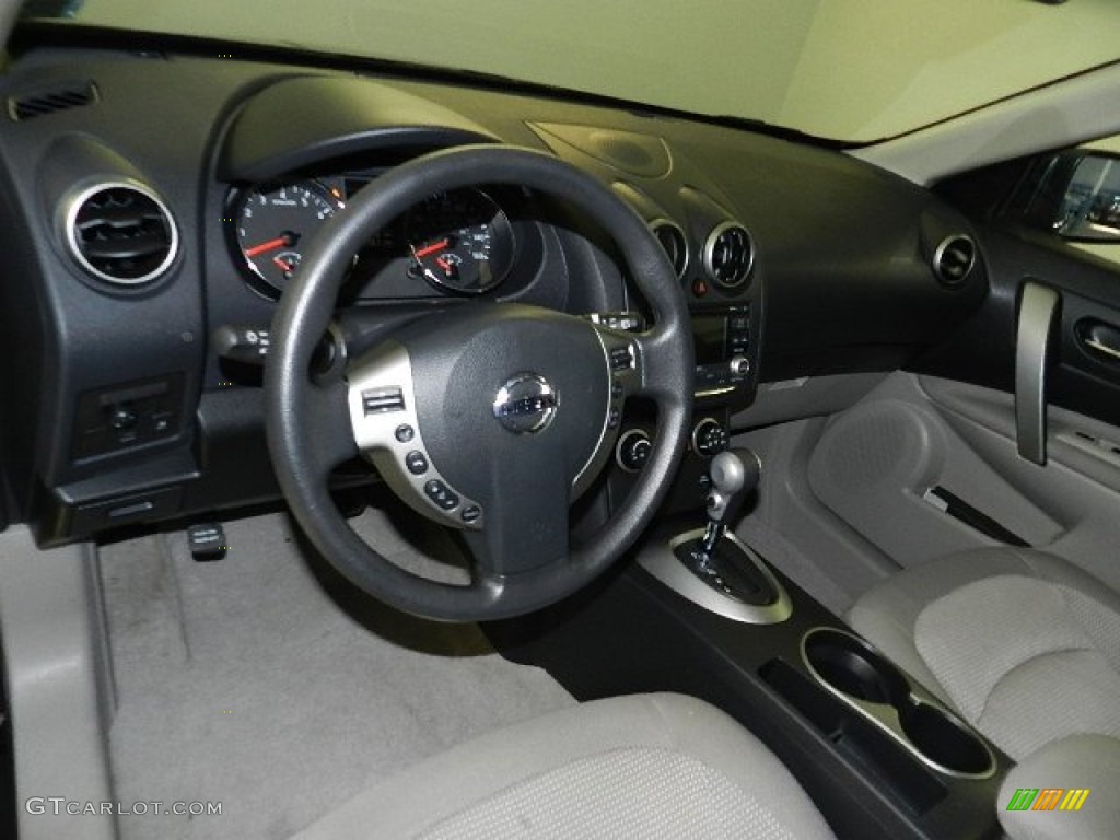 2011 Rogue SV AWD - Wicked Black / Gray photo #15