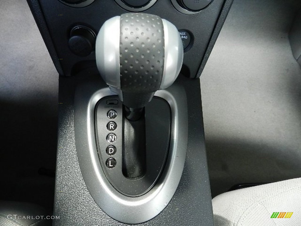 2011 Rogue SV AWD - Wicked Black / Gray photo #18