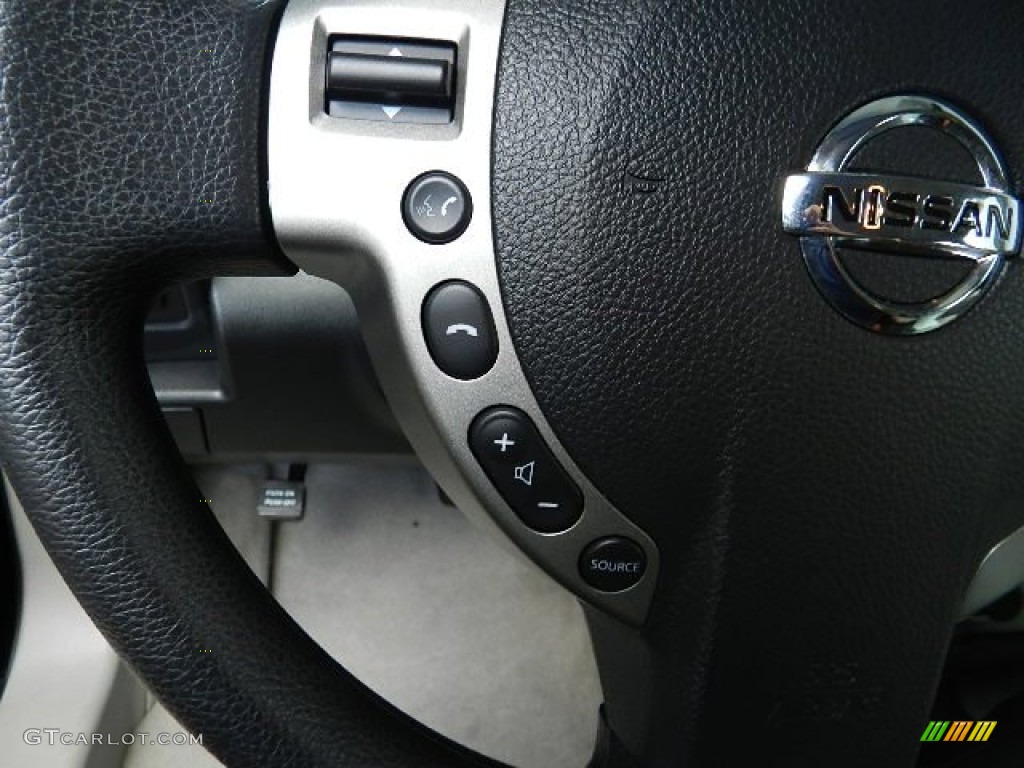 2011 Rogue SV AWD - Wicked Black / Gray photo #21