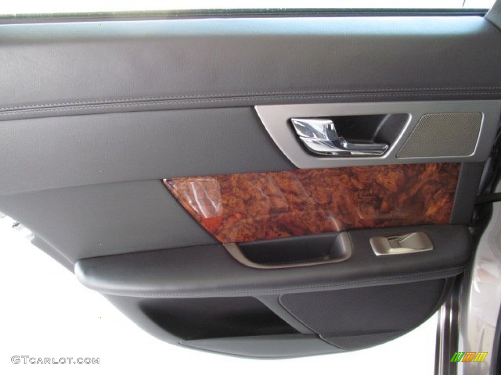 2009 Jaguar XF Luxury Charcoal/Charcoal Door Panel Photo #68945373