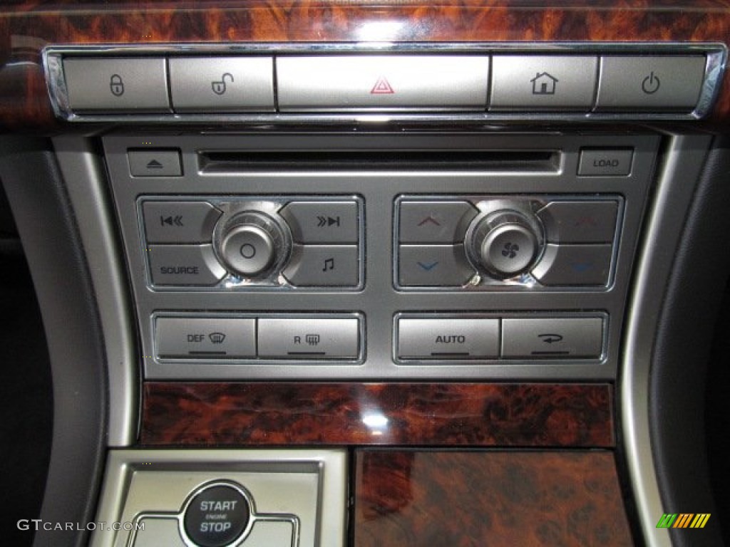 2009 Jaguar XF Luxury Controls Photo #68945430