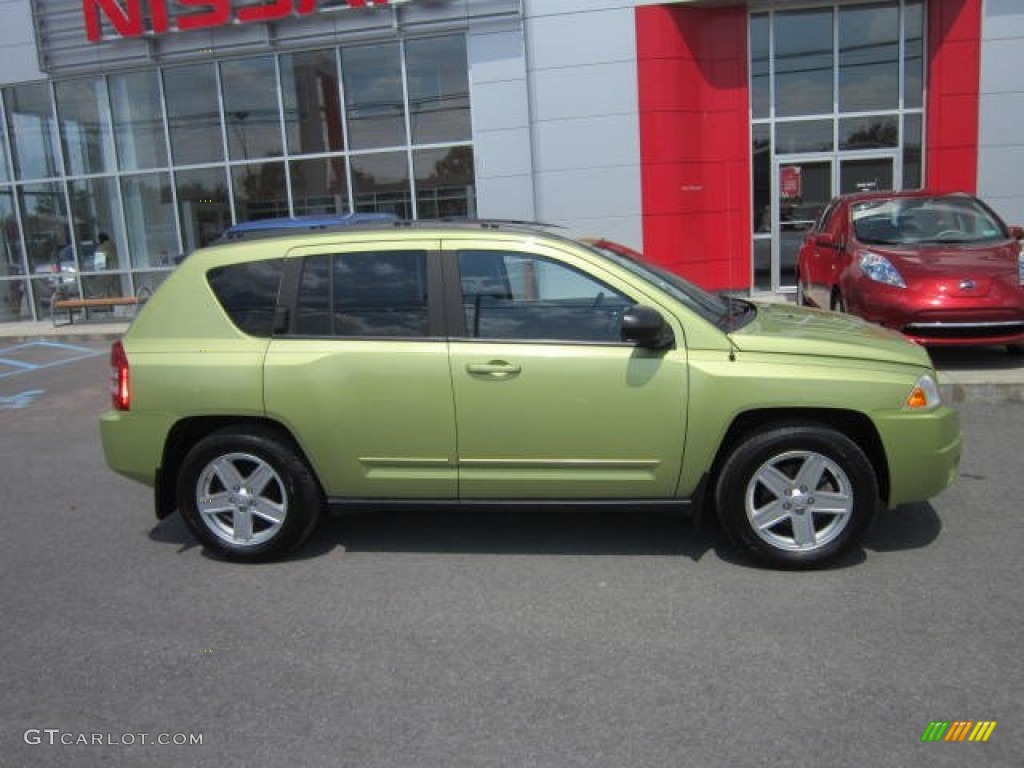 Optic Green Metallic 2010 Jeep Compass Sport 4x4 Exterior Photo #68948334