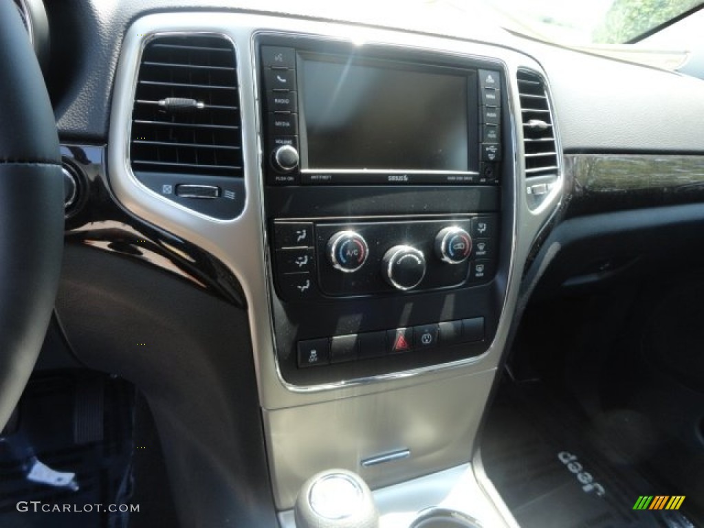 2013 Grand Cherokee Laredo 4x4 - Maximum Steel Metallic / Black photo #7