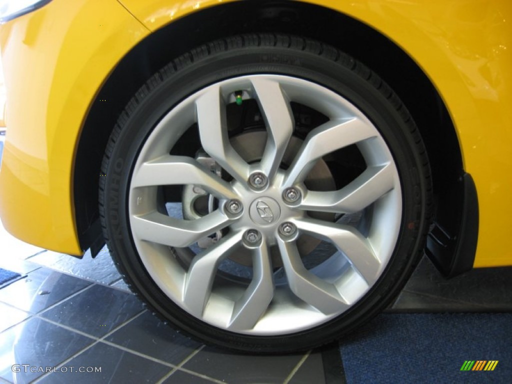 2013 Hyundai Veloster Standard Veloster Model Wheel Photo #68954615