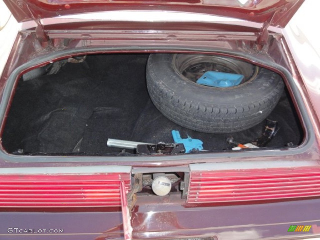 1980 Firebird Esprit - Montreux Maroon / Oyster/Carmine photo #37