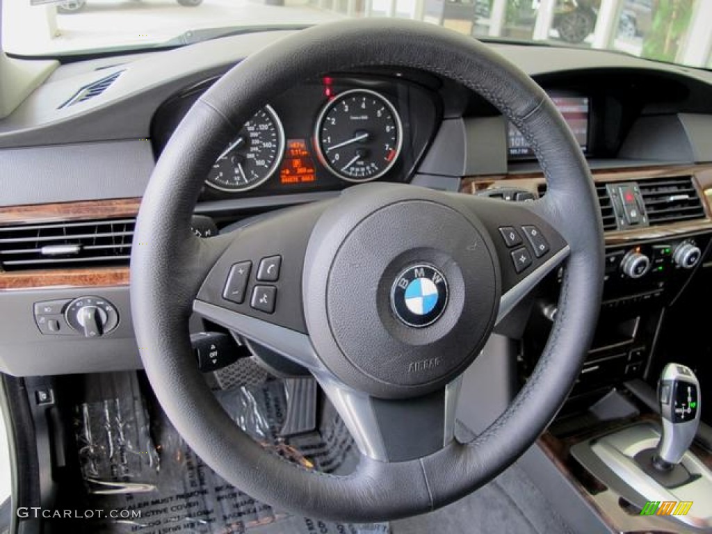 2010 BMW 5 Series 535i xDrive Sports Wagon Black Steering Wheel Photo #68954846