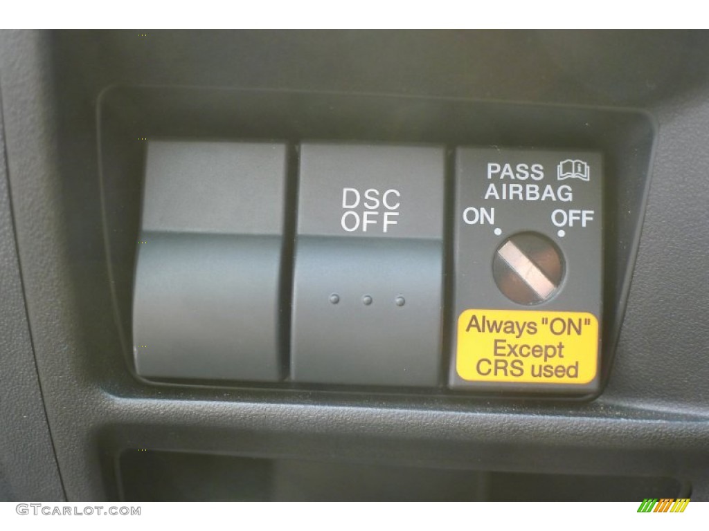 2010 Mazda MX-5 Miata Grand Touring Hard Top Roadster Controls Photo #68962244