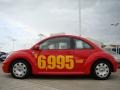 2003 Uni Red Volkswagen New Beetle GL Coupe  photo #2