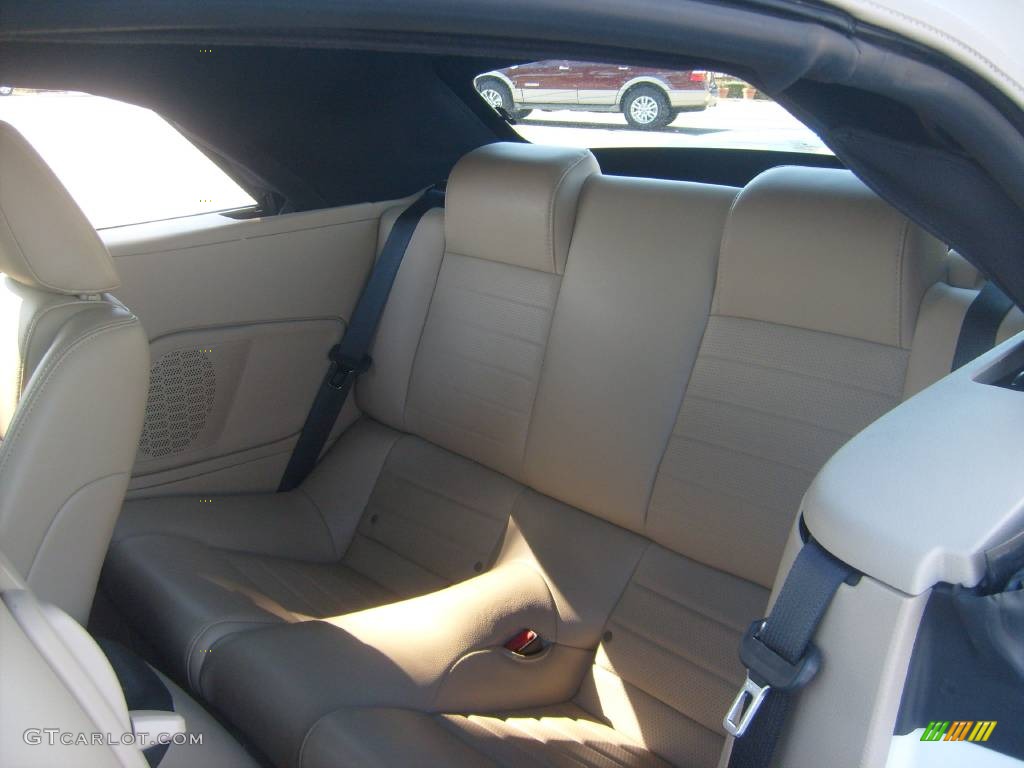 2007 Mustang GT Premium Convertible - Performance White / Medium Parchment photo #20