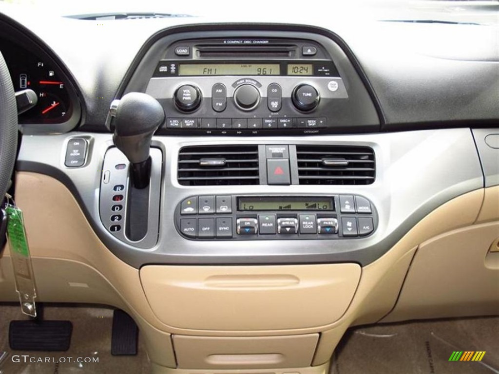 2006 Honda Odyssey EX Controls Photo #68967238