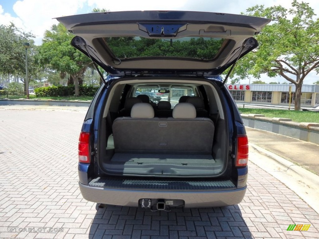 2004 Explorer XLT 4x4 - Dark Blue Pearl Metallic / Graphite photo #5